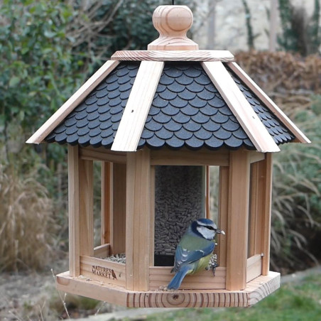 Mangeoire oiseaux fabriquée en France en matériau recyclé et bois français. Natures Market. Oisillon.net