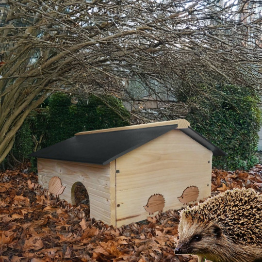 Abri Nichoir pour hérissons fabriqué en France bois et plastique recyclé Made in France Natures market -Oisillon.net-