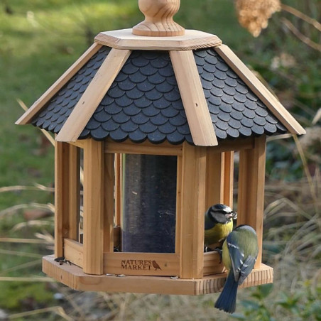 Mangeoire oiseaux fabriquée en France en matériau recyclé et bois français. Natures Market. Oisillon.net